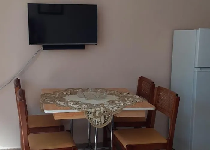 K&v شقة نيا ميشانيونا